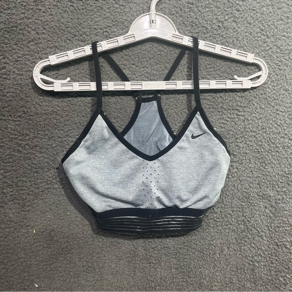 Nike Women's Black and Gray Sports‎ Bra Athletic Workout Size M